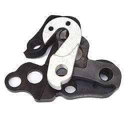 01 array of hangers medi