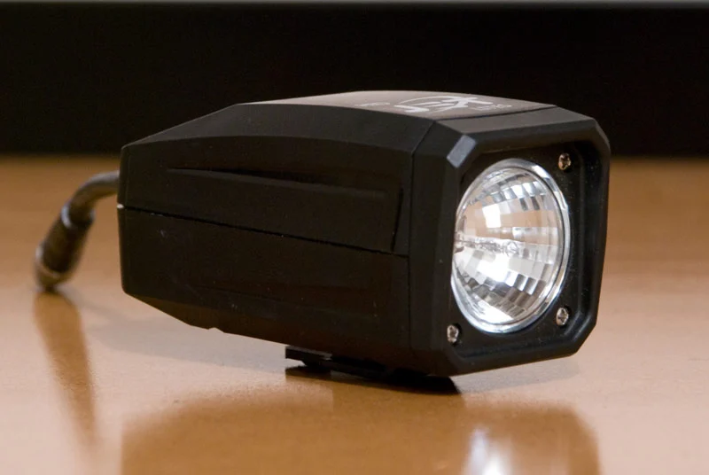 JetLite HID Cycling Light JetLite HID Cycling Light