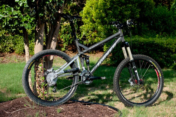 Turner 5.Spot w/RockShox Lyrik Turner 5.Spot w/RockShox Lyrik