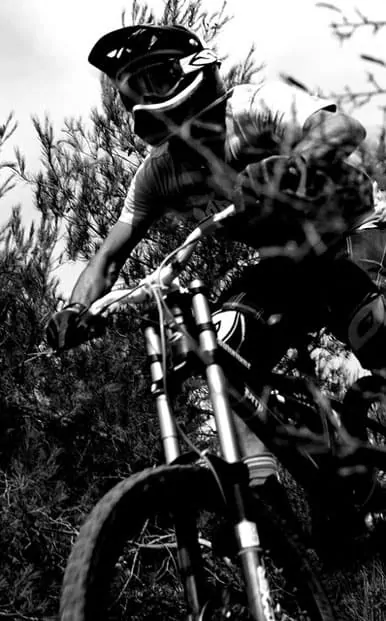 Video Backstage Downhill Mountain Biking
