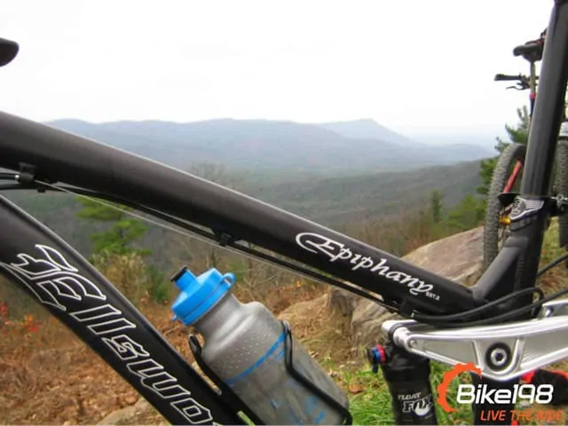 Review: Ellsworth Epiphany SST.2 - 5.5" Travel Mountain Bike 13 Ellsworth Epiphany SST.2