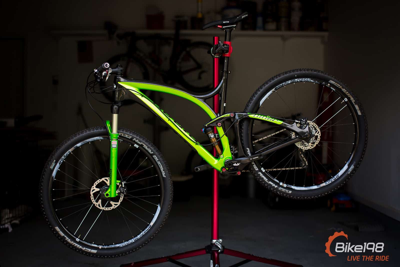 Quick Review 2012 Trek EX 9.8 and Remedy 9.8 Mountain Bikes Bike198